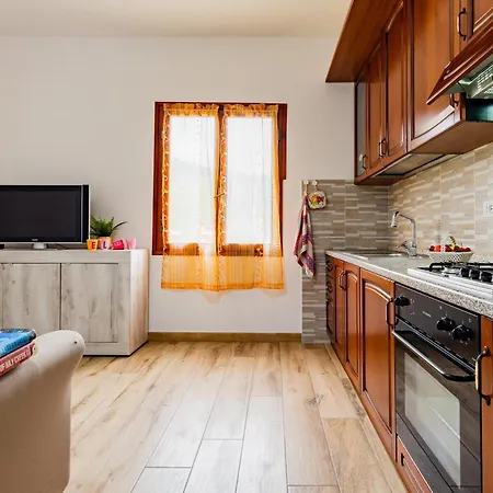 Holiday home Trilocale Ricky Marina Di Campo